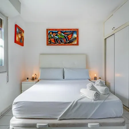 Globos By Hello Homes Apartament *