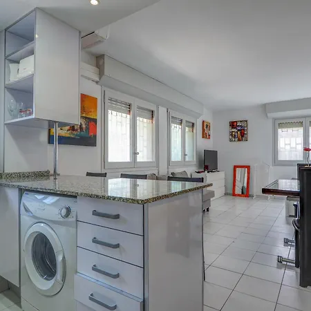 Globos By Hello Homes * Sitges