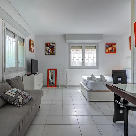 Globos By Hello Homes