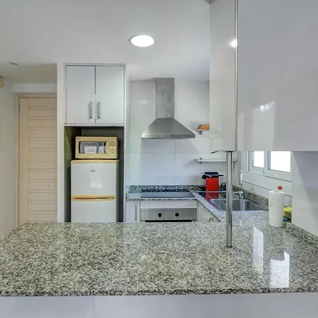 Globos By Hello Homes Apartament