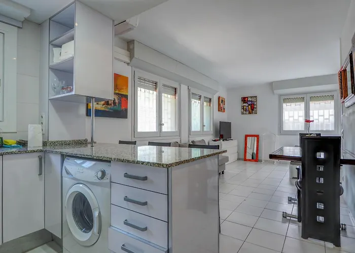 Globos By Hello Homes * Sitges