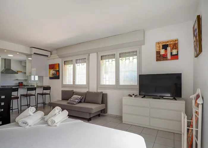 Daire Globos By Hello Homes