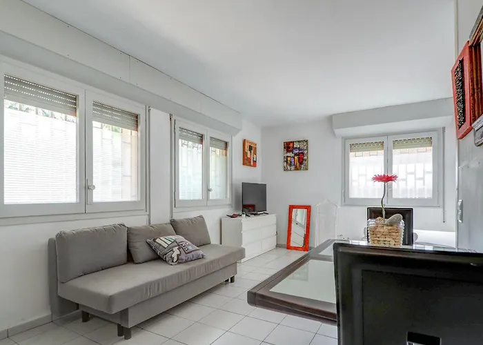 Globos By Hello Homes *